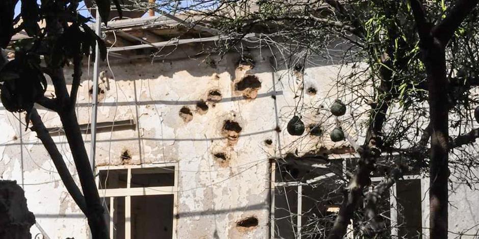Ett hus i Qamishli som skadades under offensiven i oktober. 