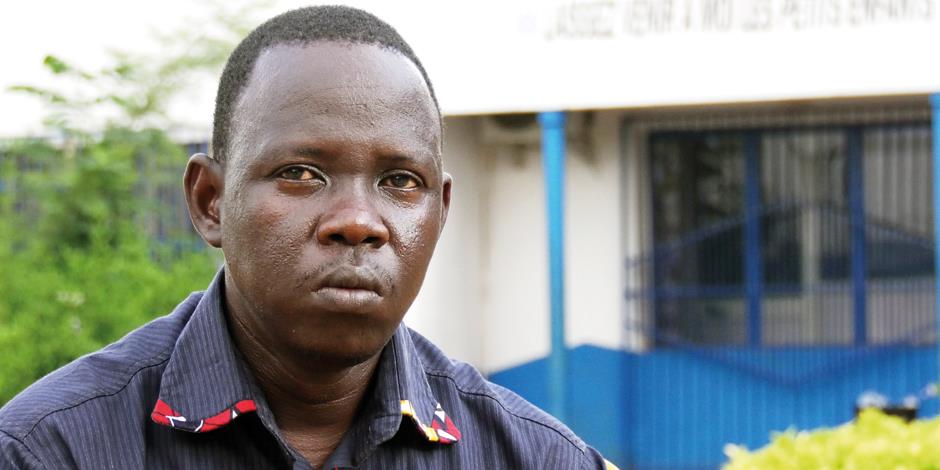 Pengdwende var tidigare pastor i en församling i sydvästra Burkina Faso, men tvingades fly efter attacker från beväpnade grupper.