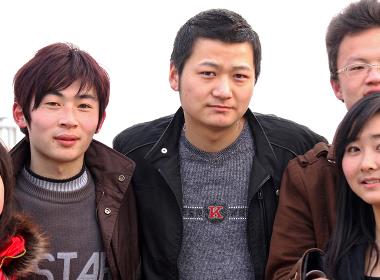Tonåringar i Kina (personerna på bilden har inget samband med texten).